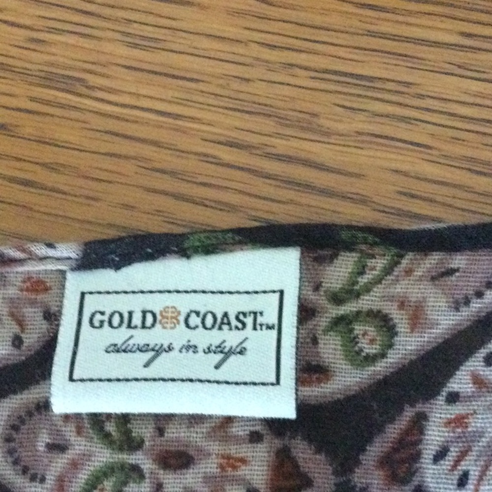 Gold Coast Scarf/Wrap - Picture 4 of 5